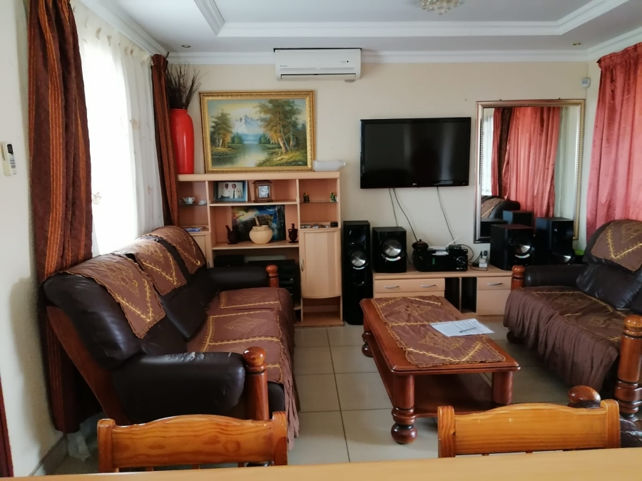3 Bedroom Property for Sale in Tlhabane West North West
